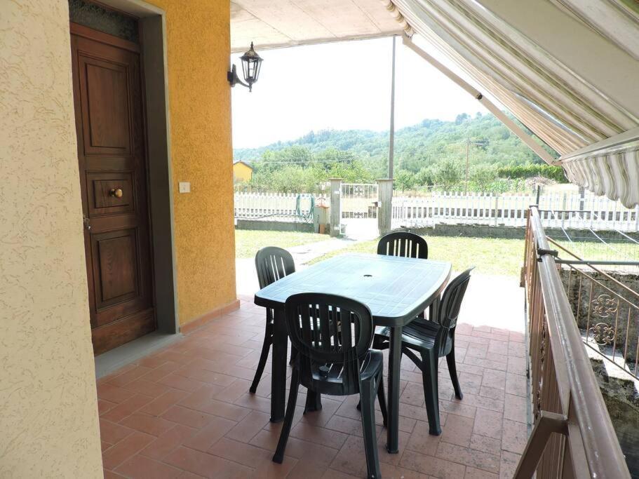 Casa Vacanze La Cicala Pontremoli Exteriör bild