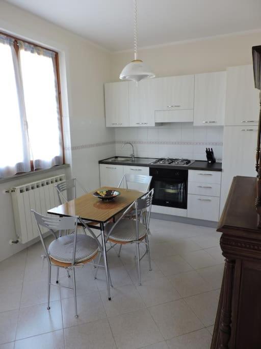 Casa Vacanze La Cicala Pontremoli Exteriör bild